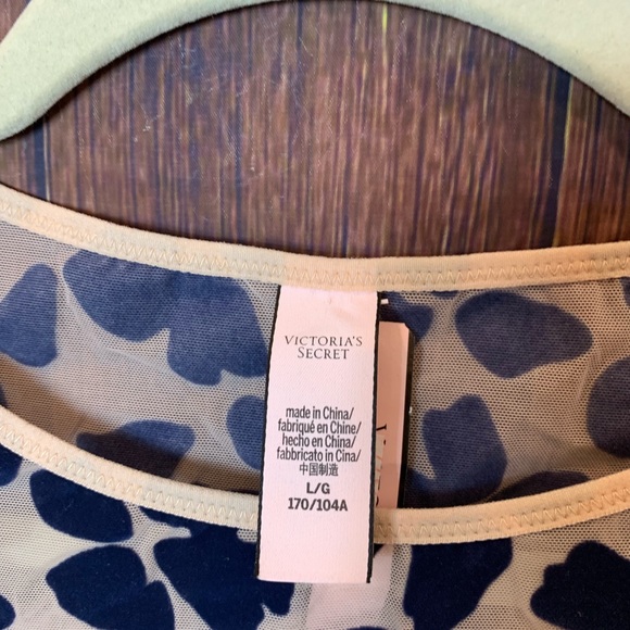 Victoria’s secret: floral velvet bodysuit - Picture 5 of 8